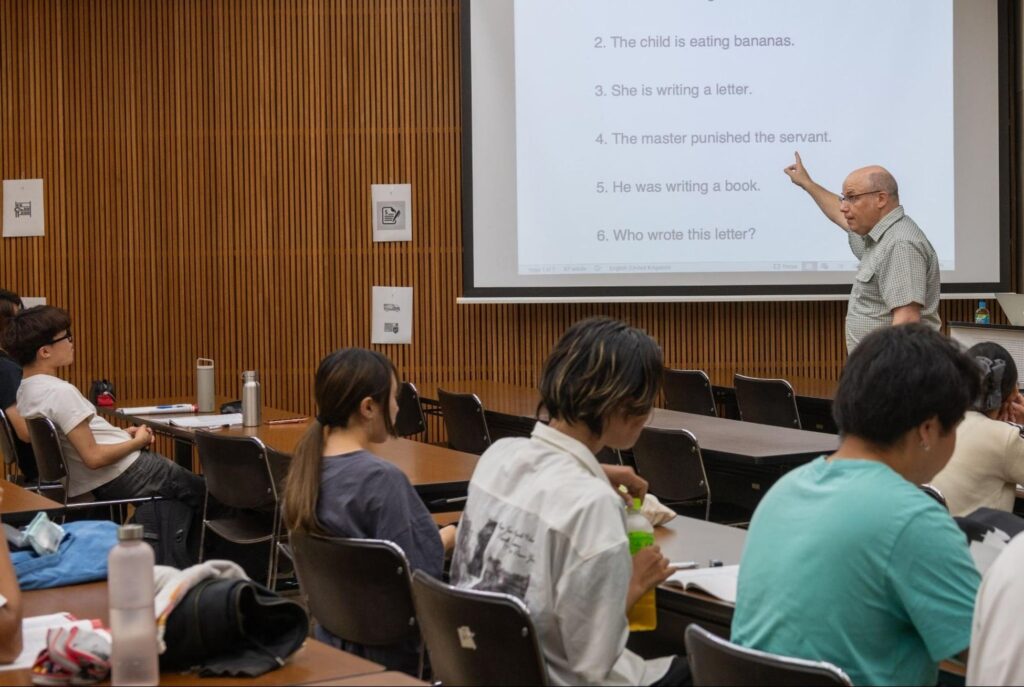 名古屋商科大学、実践的な英語の受動態をトラブル解決で学ぶ授業を実施