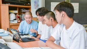 千葉県印西市が全市立中学校3年生対象のオンライン国際交流授業を導入 生成AI英会話アプリと海外との交流で英語を実践