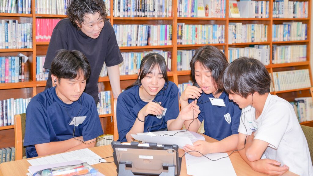 千葉県印西市が全市立中学校3年生対象のオンライン国際交流授業を導入 生成AI英会話アプリと海外との交流で英語を実践